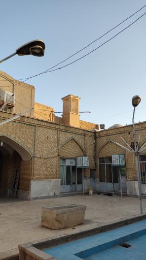 عکس 4 — ورودی بازار بزرگ کاشان