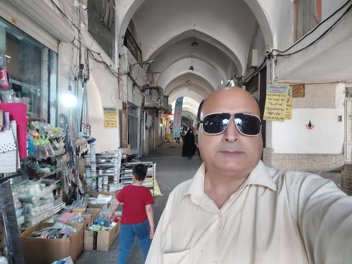 عکس 9 — بازار کاشان