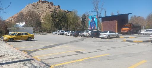 عکس 1 — پارکینگ