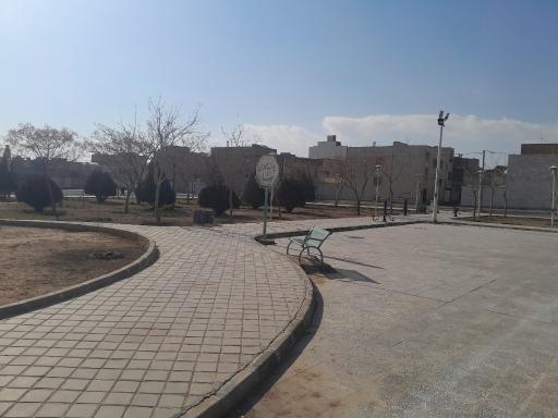 عکس 5 — فضای سبز محله
