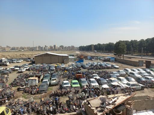 عکس 1 — پارکینگ شهرک ولیعصر