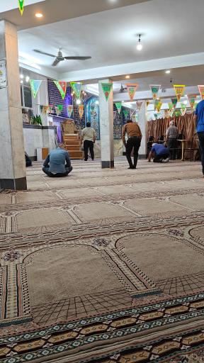 عکس 9 — مسجد شهدا (باغ برج)