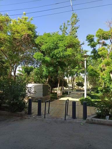 عکس 3 — بوستان ابوریحان