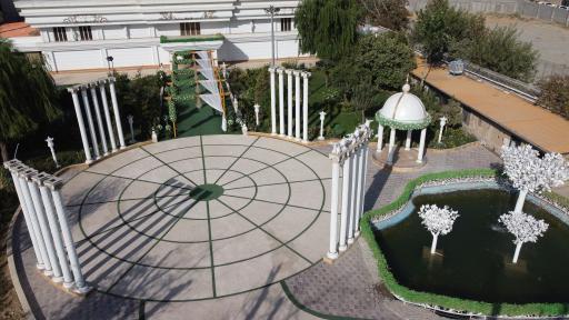 عکس 8 — باغ عمارت قصر سفید