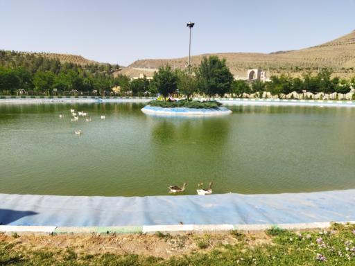 عکس 3 — دریاچه پارک عسل