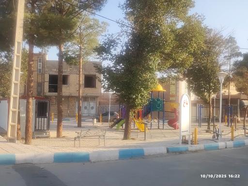 عکس 1 — پارک معین