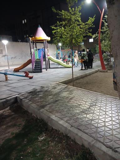 عکس 2 — بوستان پورعبائیان