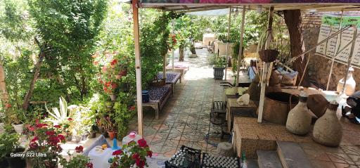 عکس 3 — باغ گلاب گیری نگین