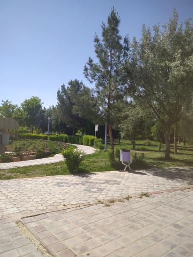 عکس 2 — باغ بانوان