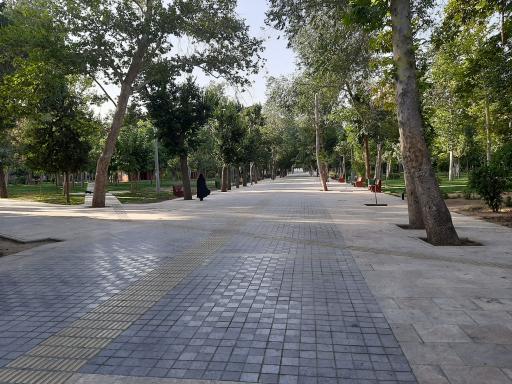 عکس 2 — بوستان ولیعصر