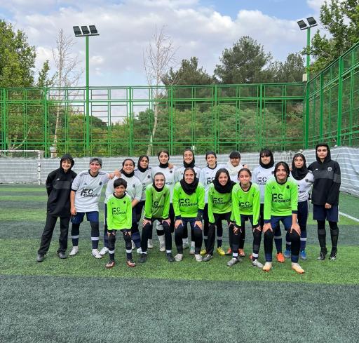 عکس 6 — آموزش فوتبال دختران فرزانگان اصفهان