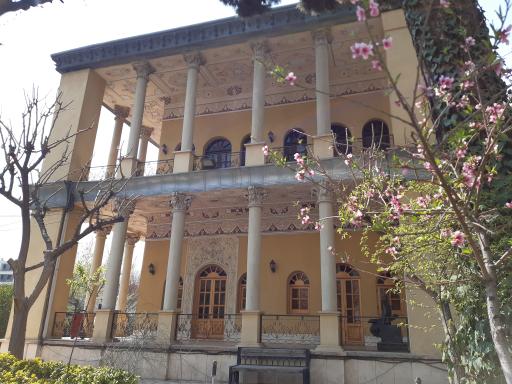 عکس 2 — عمارت عین الدوله (نگارخانه برگ)