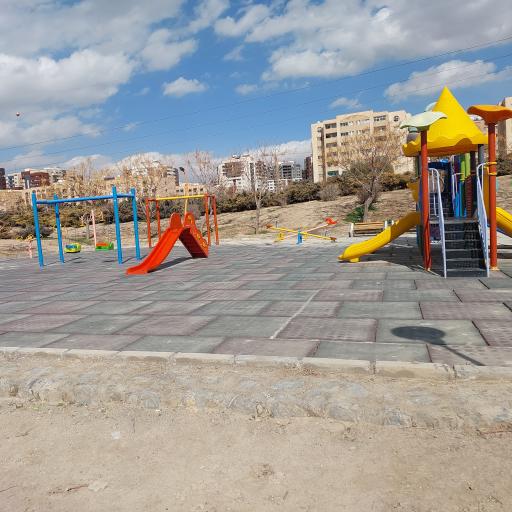 زمین بازی کودکان