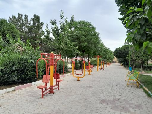 عکس 2 — شهربازی پارک شادی
