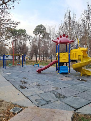 عکس 2 — پارک آبی بوستان سعدی