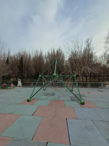 زمین بازی کودکان