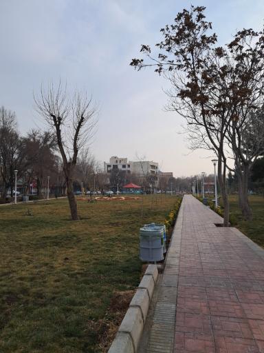 عکس 3 — پارک سه راه نظر