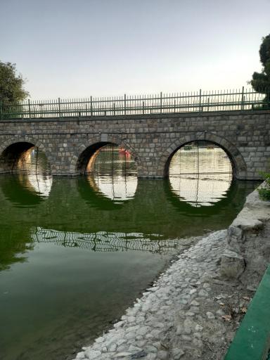 بوستان بعثت