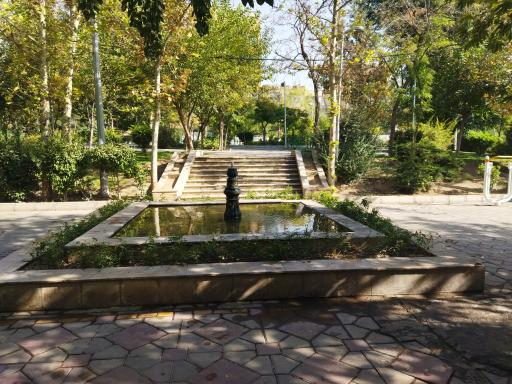 آبنمای بوستان دکتر رهنمون