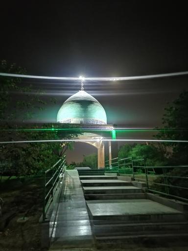 عکس 2 — مزار شهدای گمنام بوستان شقایق