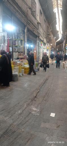 عکس 4 — بازارچه چهارراه مولوی