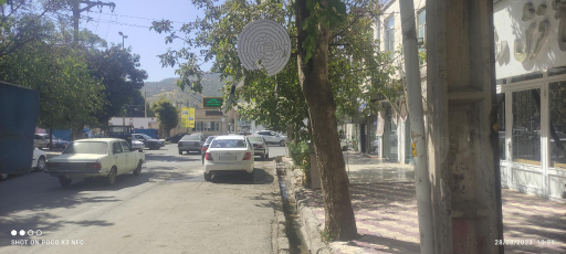 درب ورودی بیمارستان قلب و عروق شهید رجایی