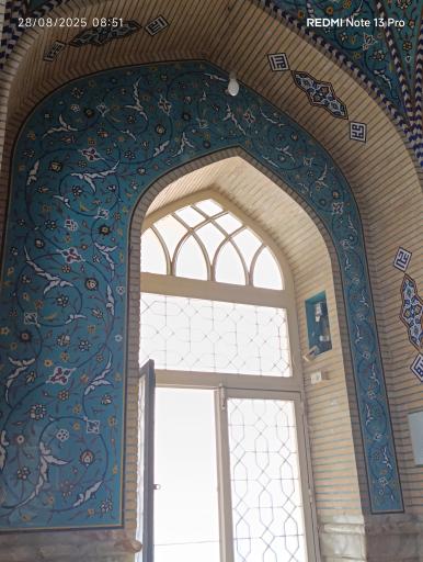 عکس 4 — آرامگاه محتشم کاشانی
