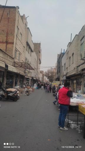 عکس 7 — بازارچه عبدل آباد