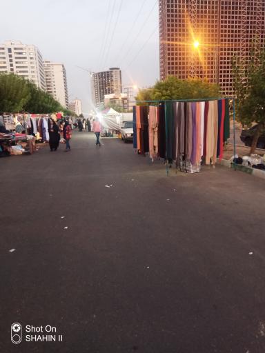 عکس 2 — جمعه بازار شیخ بهایی