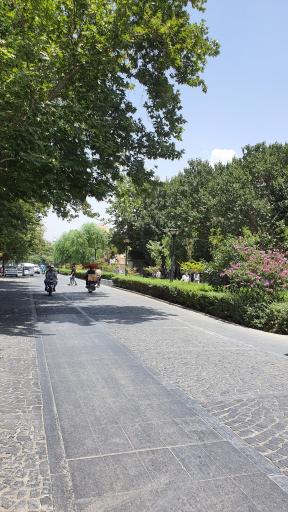 عکس 3 — بازار آهنگران