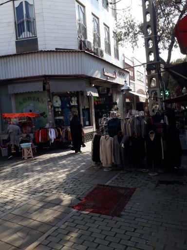 عکس 9 — بازار سید جوادی امامزاده حسن