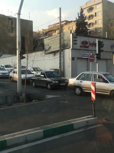 مرکز تخصصی بی ام وِ ، پورشه