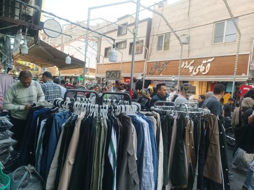 عکس 4 — بازار پارچه عبدل آباد تهران (احسانی)