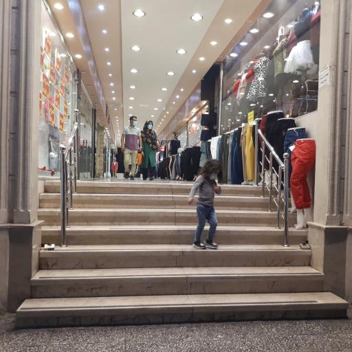 عکس 3 — دکتر اتوکش