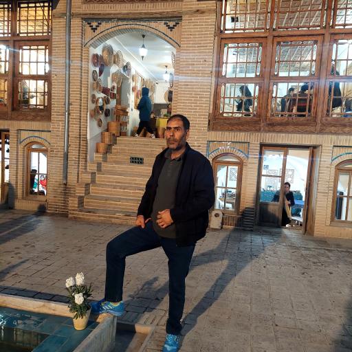 عکس 1 — ساختمان شقایق حاج علیرحم رئیسی