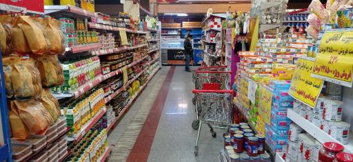 عکس 2 — بازار روز میوه و تره بار شهید توکلی