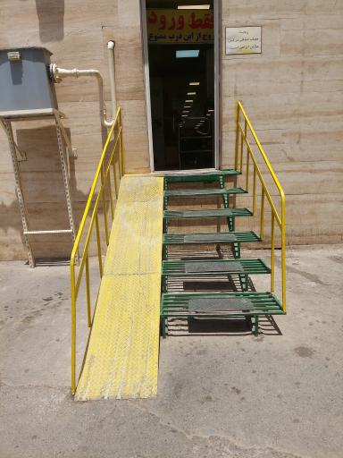 عکس 3 — بازار روز میوه و تره بار شهید توکلی