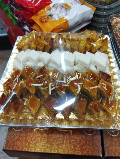 عکس 4 — قنادی و عرقیات طالبی