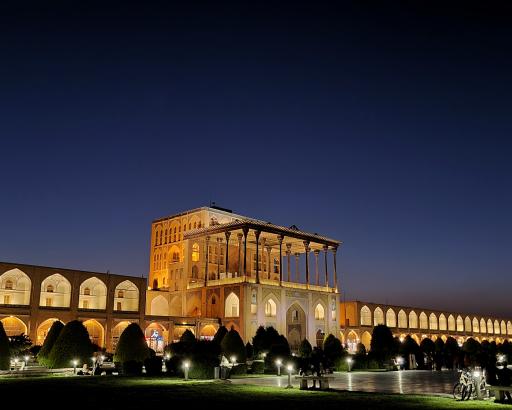 عکس 3 — عمارت عالی قاپو