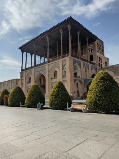 عکس 7 — عمارت عالی قاپو