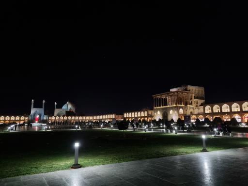 عکس 8 — عمارت عالی قاپو