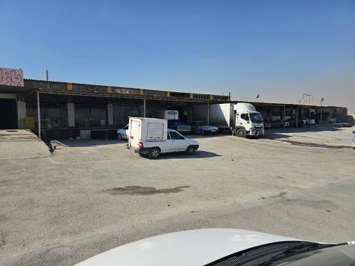 عکس 6 — بازار خاکی
