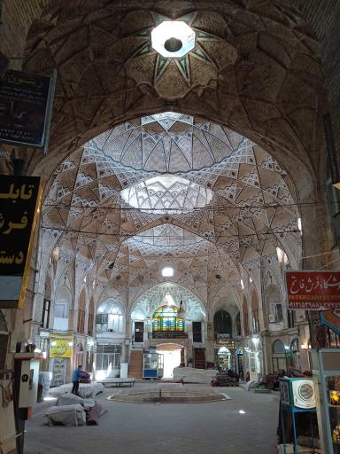 عکس 6 — بازار بزرگ قم