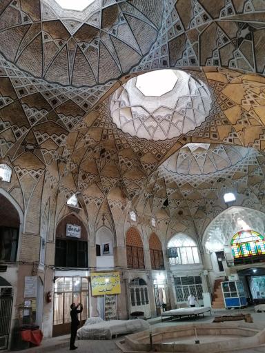 عکس 3 — تیمچه بازار بزرگ قم
