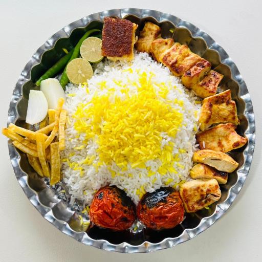 کترینگ و تهیه غذای حاج اکبر و پسران