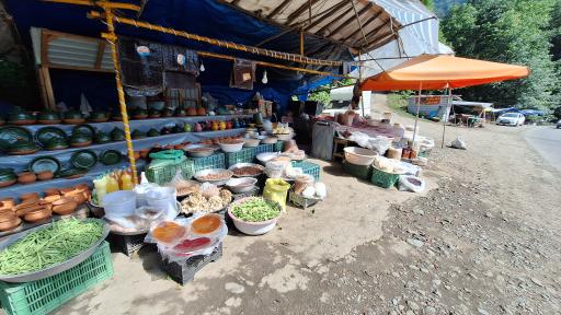 بازار سنتی محلی سفید آب
