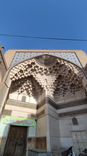 عکس 1 — مسجد تاریخی میرعماد
