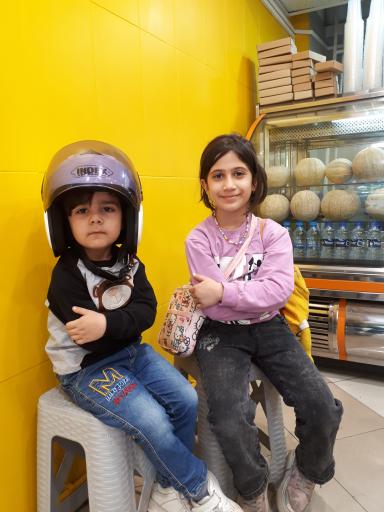 عکس 3 — پیراشکی و آبمیوه بستنی حضرتی