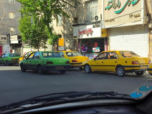 ایستگاه تاکسی نبردشمالی به نبرد جنوبی