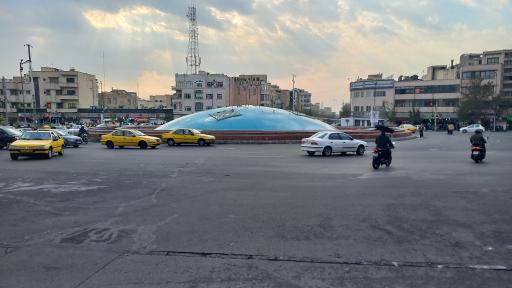 میدان انقلاب